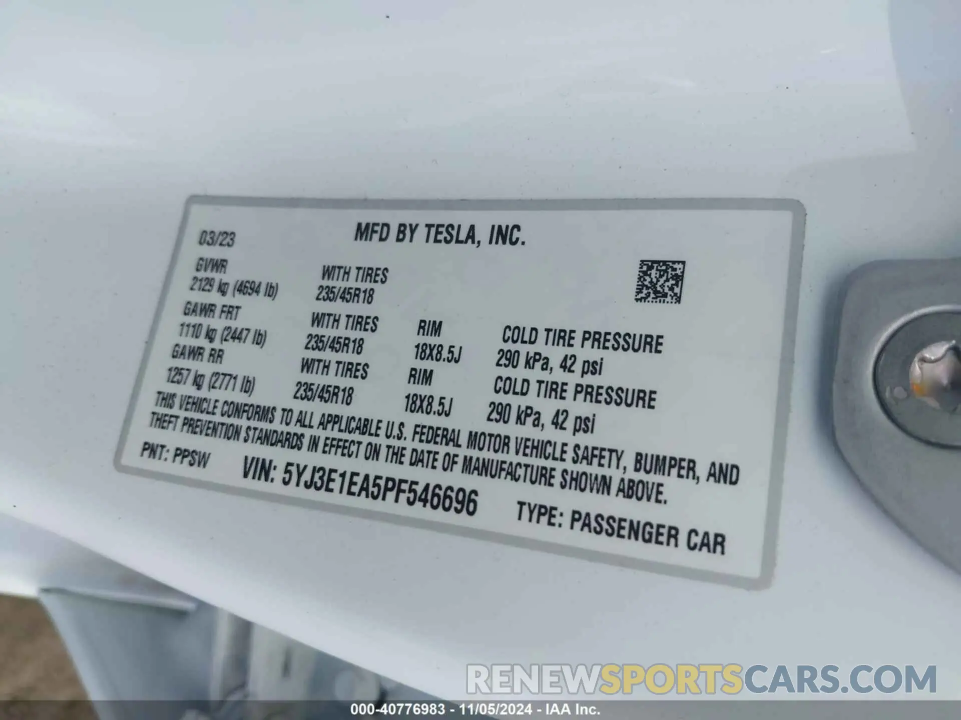 9 Photograph of a damaged car 5YJ3E1EA5PF546696 TESLA MODEL 3 2023