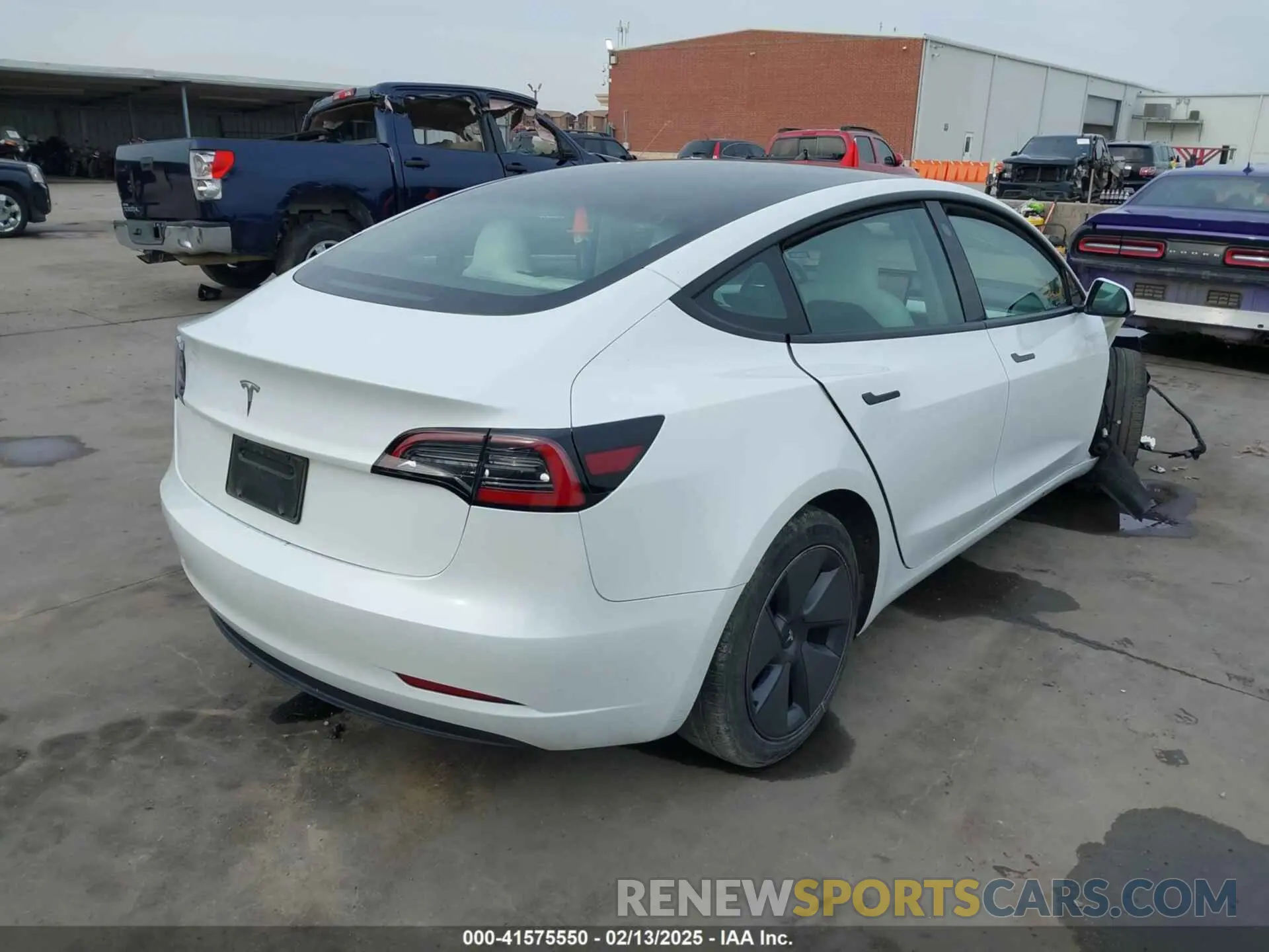 4 Photograph of a damaged car 5YJ3E1EA5PF550926 TESLA MODEL 3 2023