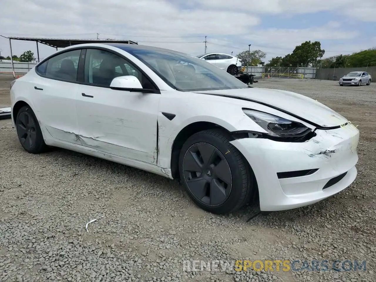 4 Photograph of a damaged car 5YJ3E1EA5PF552319 TESLA MODEL 3 2023