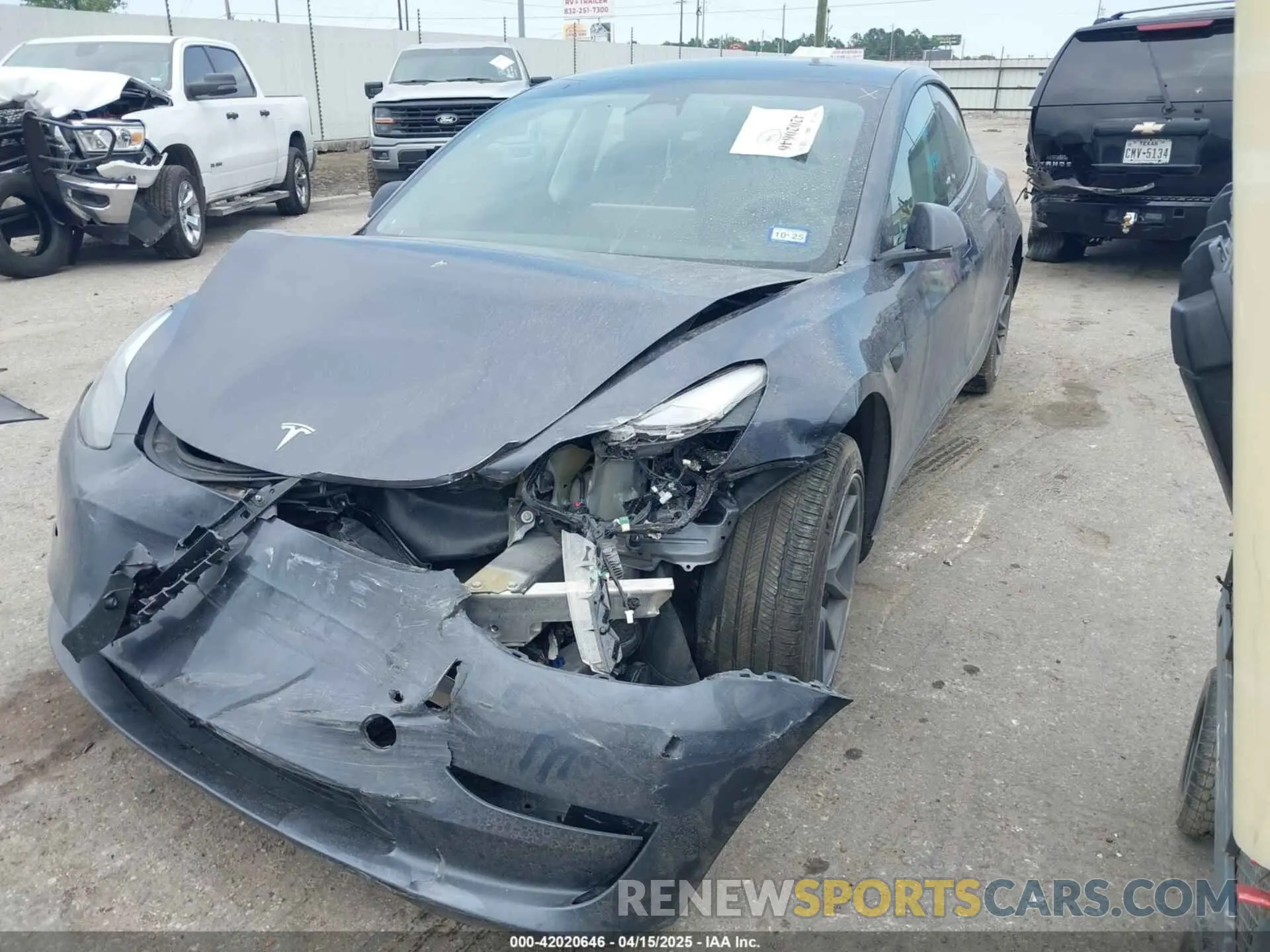 2 Photograph of a damaged car 5YJ3E1EA5PF552790 TESLA MODEL 3 2023