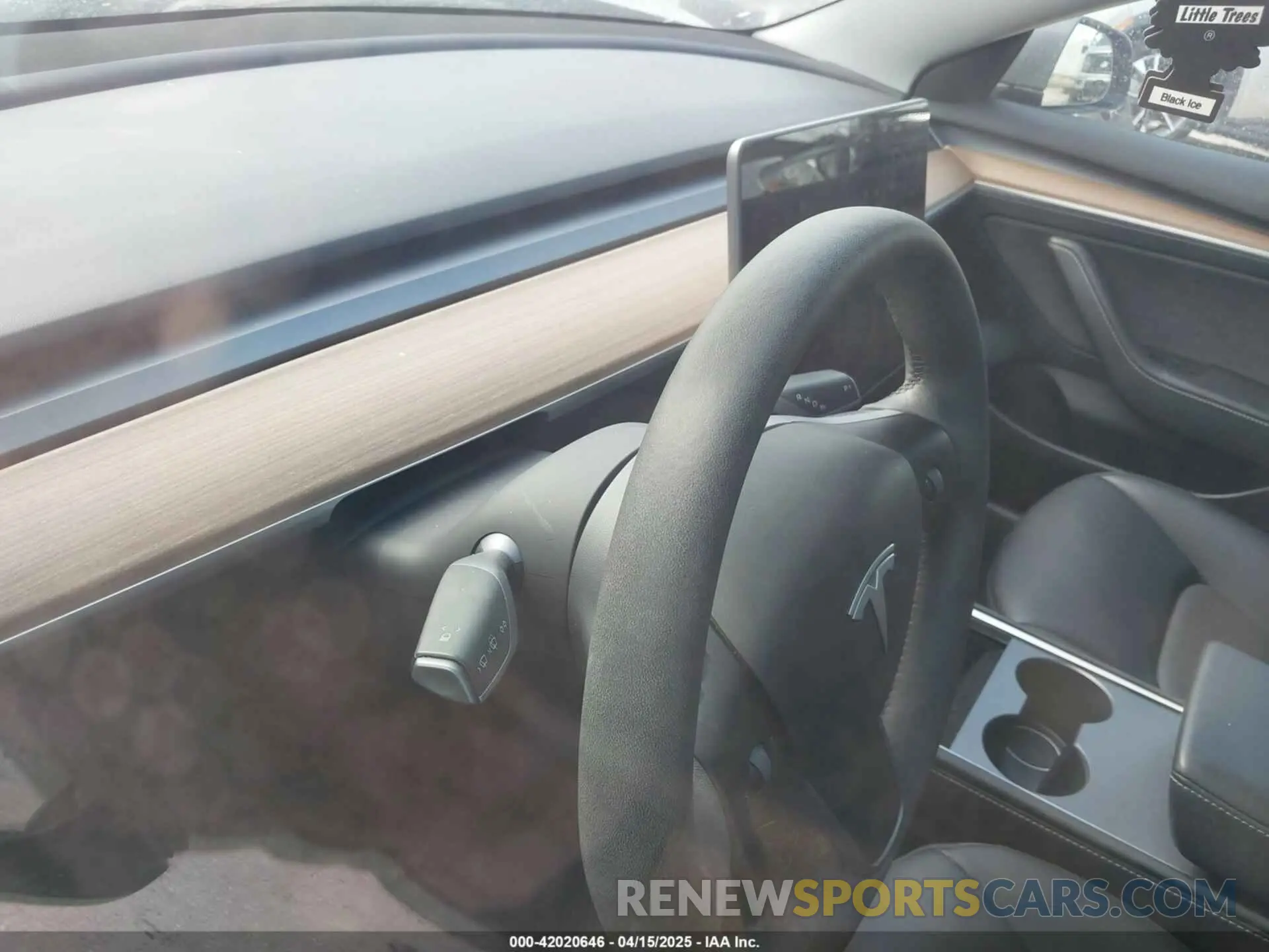 7 Photograph of a damaged car 5YJ3E1EA5PF552790 TESLA MODEL 3 2023