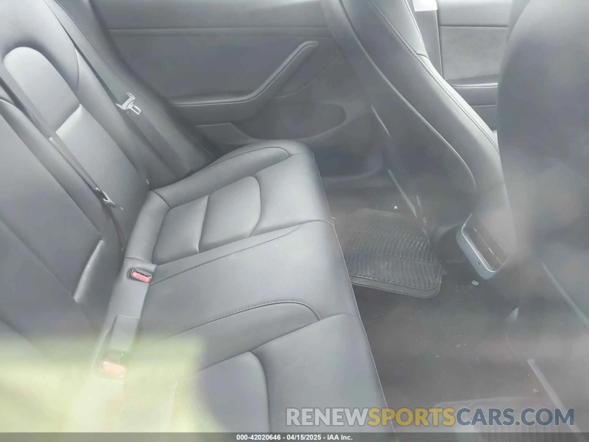 8 Photograph of a damaged car 5YJ3E1EA5PF552790 TESLA MODEL 3 2023