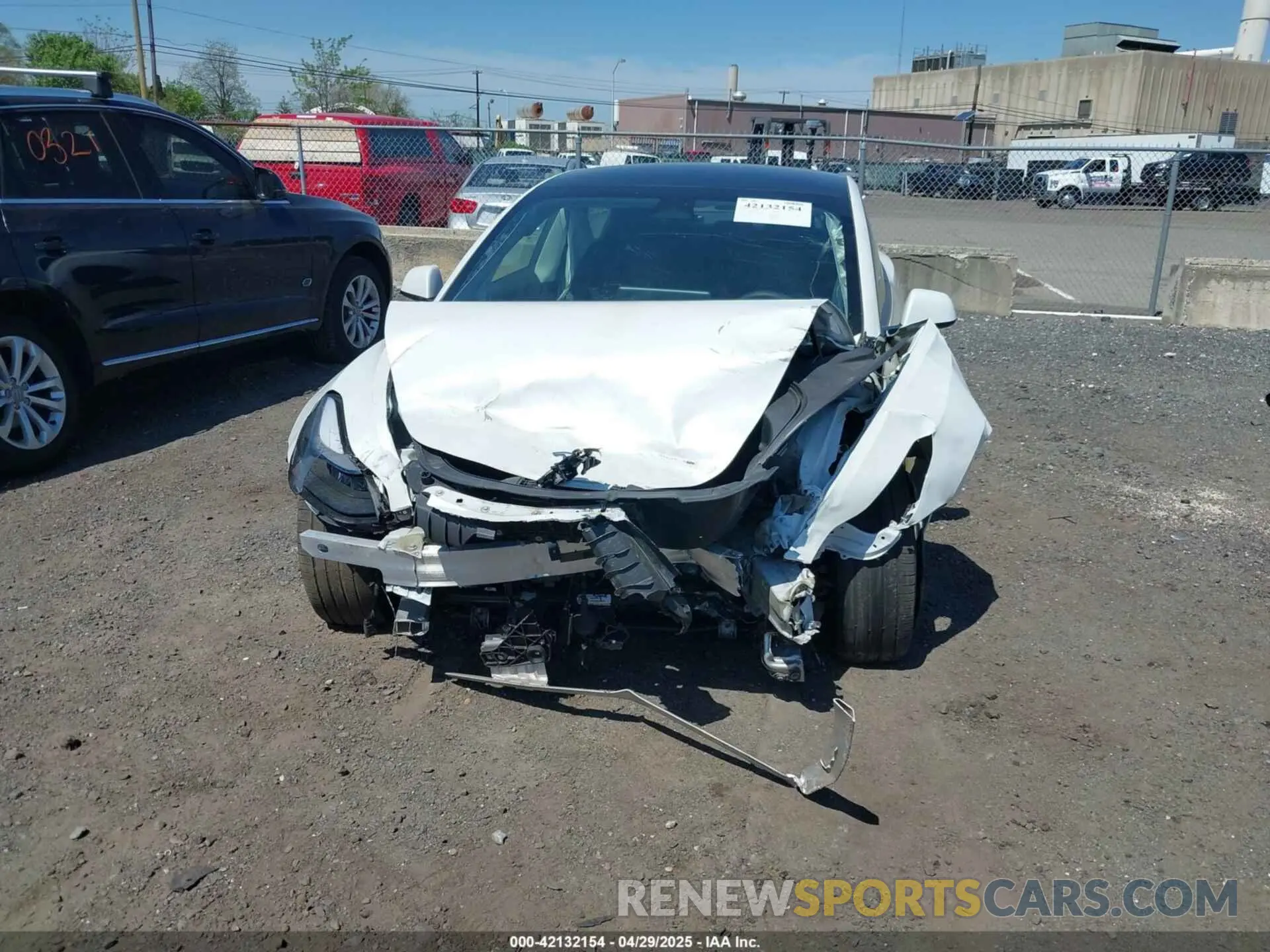 6 Photograph of a damaged car 5YJ3E1EA5PF553275 TESLA MODEL 3 2023