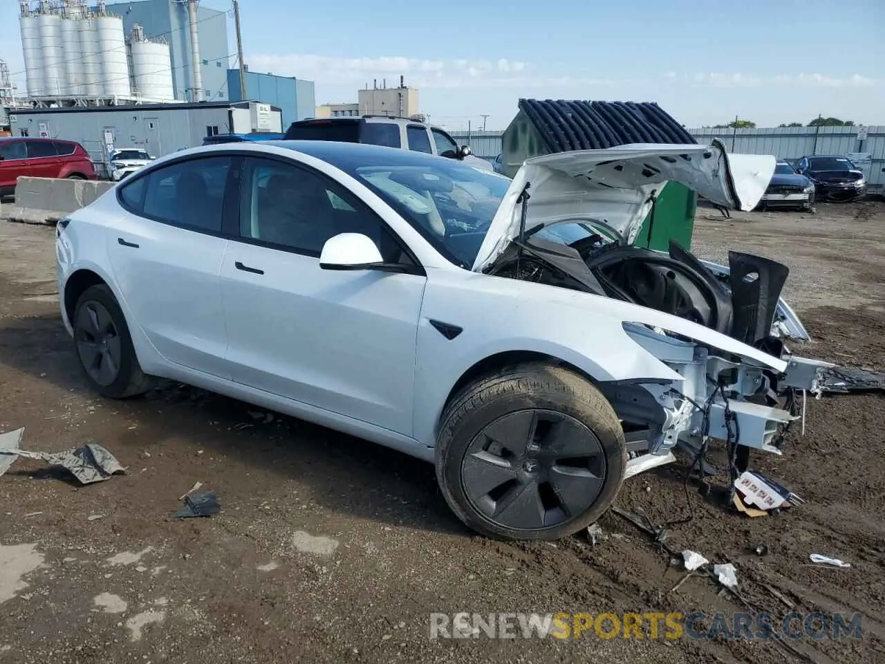 4 Photograph of a damaged car 5YJ3E1EA5PF558945 TESLA MODEL 3 2023