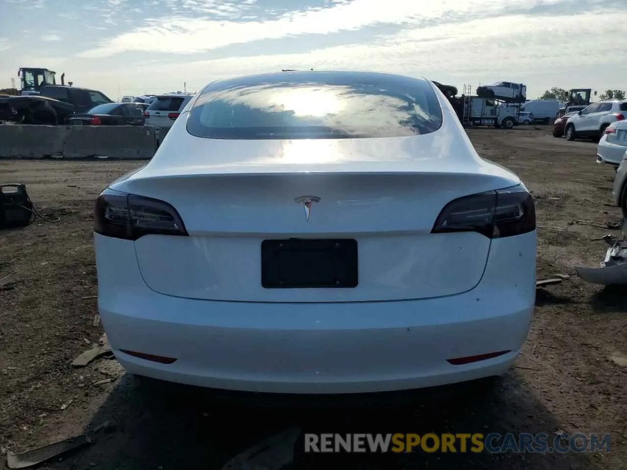 6 Photograph of a damaged car 5YJ3E1EA5PF558945 TESLA MODEL 3 2023