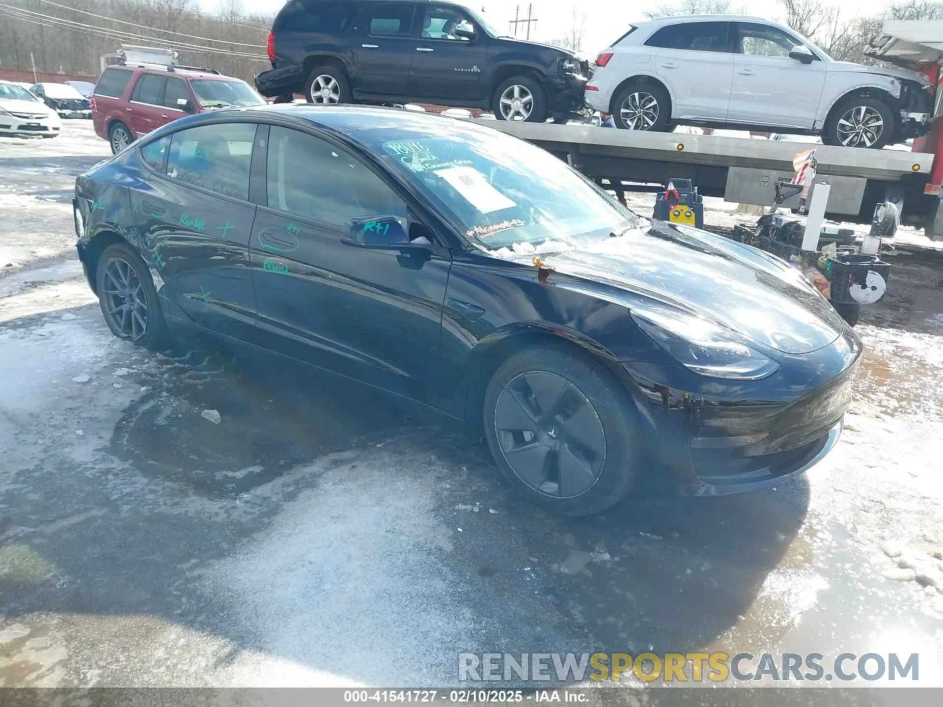1 Photograph of a damaged car 5YJ3E1EA5PF563496 TESLA MODEL 3 2023
