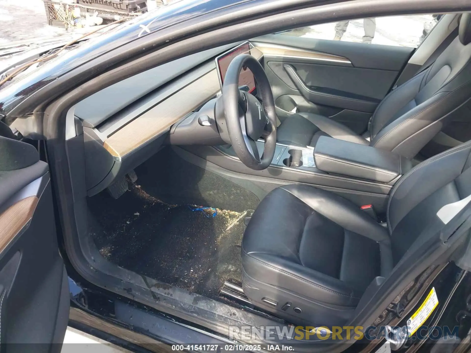 5 Photograph of a damaged car 5YJ3E1EA5PF563496 TESLA MODEL 3 2023