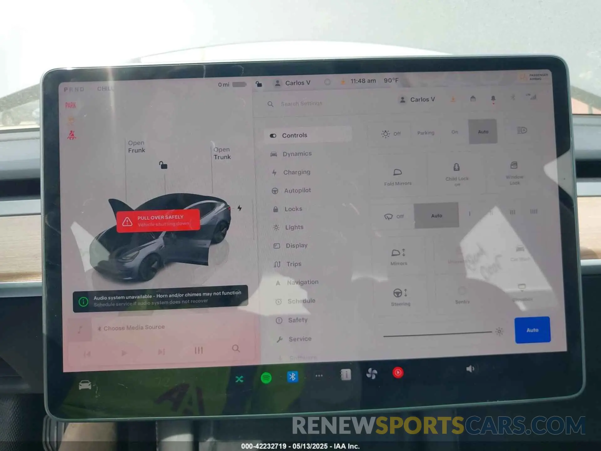 19 Photograph of a damaged car 5YJ3E1EA5PF565071 TESLA MODEL 3 2023