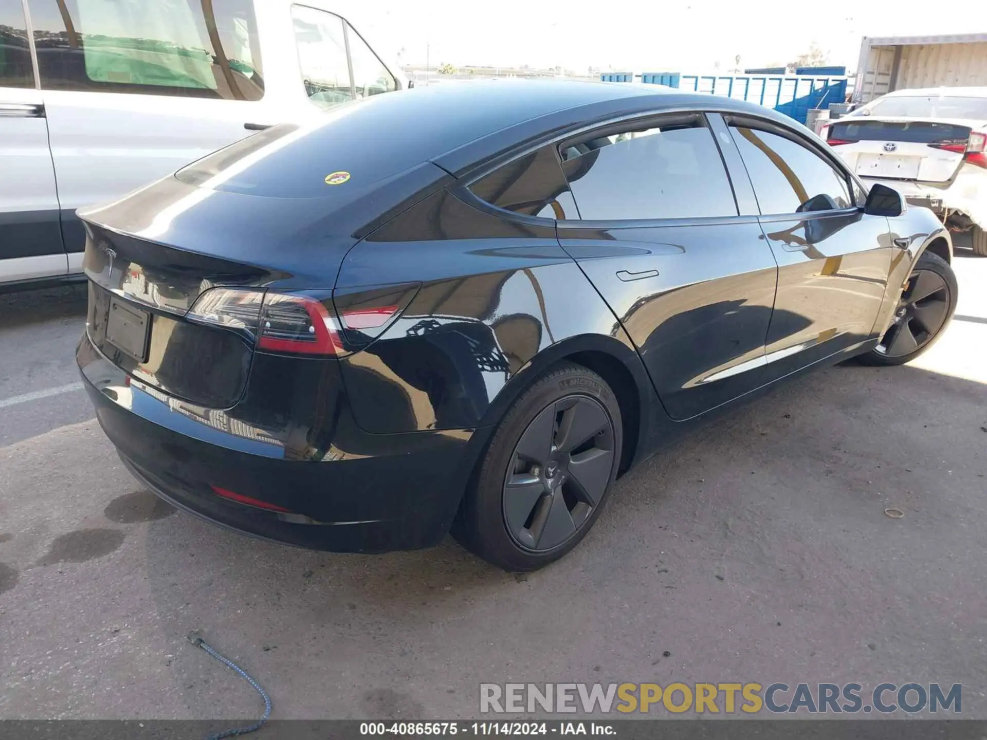 4 Photograph of a damaged car 5YJ3E1EA5PF571243 TESLA MODEL 3 2023