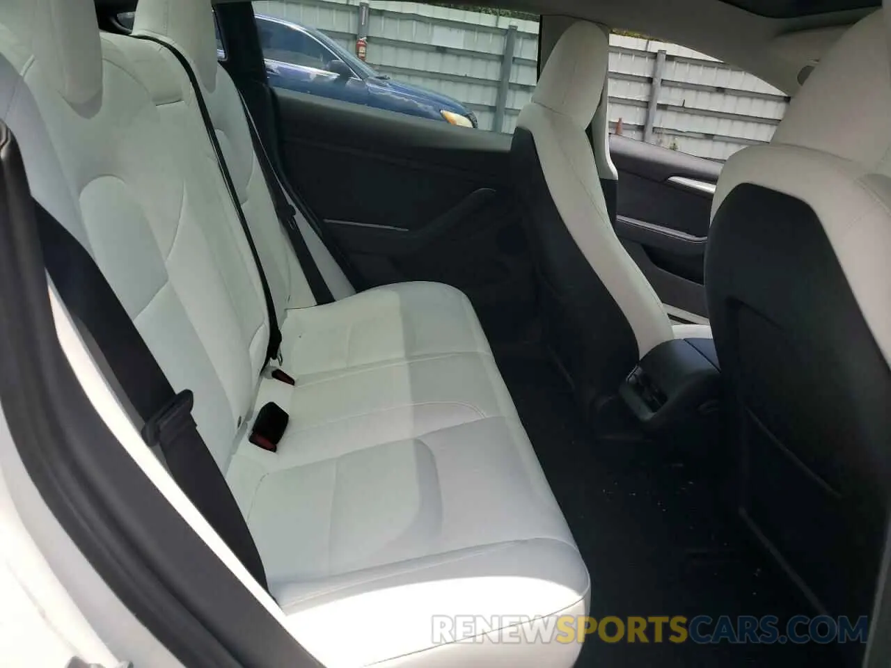 11 Photograph of a damaged car 5YJ3E1EA5PF580945 TESLA MODEL 3 2023