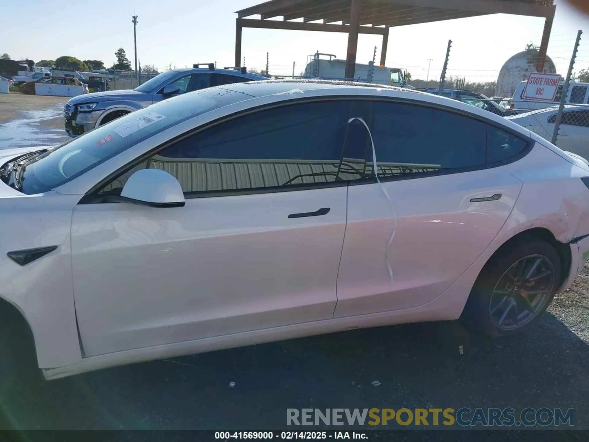 15 Photograph of a damaged car 5YJ3E1EA5PF598393 TESLA MODEL 3 2023