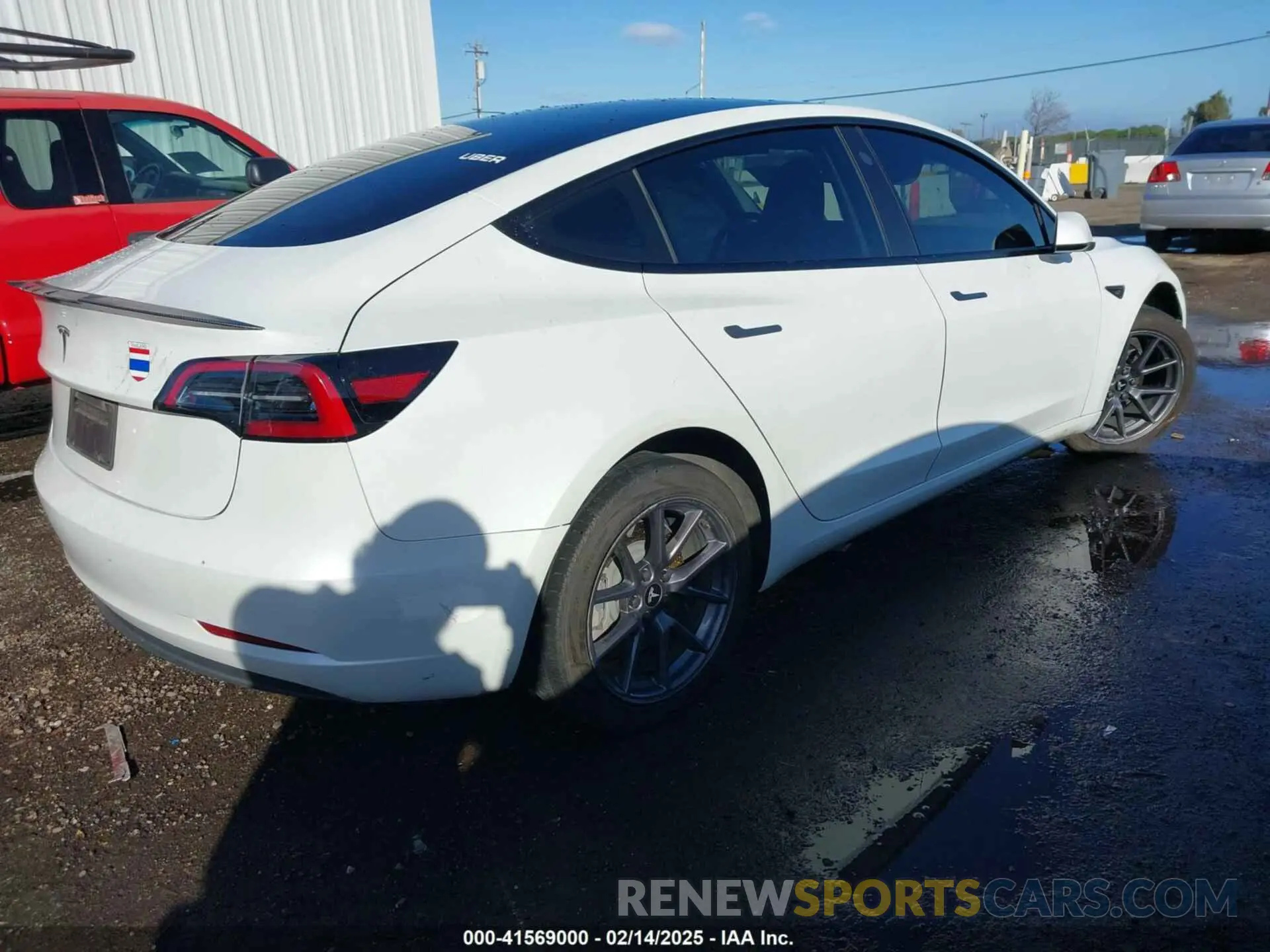 4 Photograph of a damaged car 5YJ3E1EA5PF598393 TESLA MODEL 3 2023