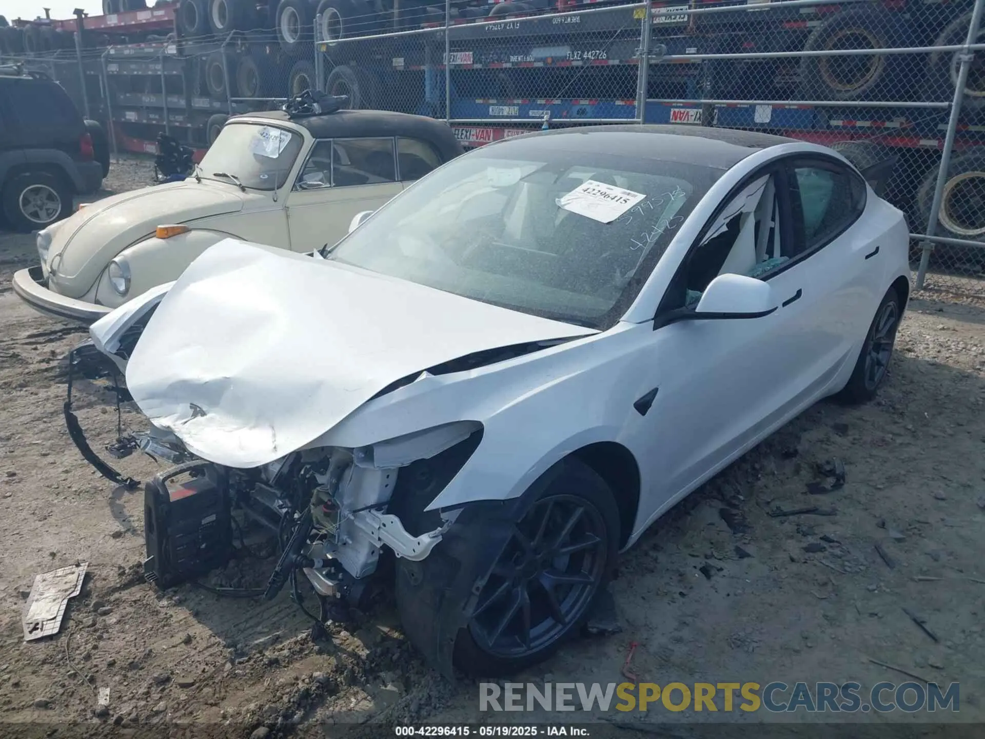 2 Photograph of a damaged car 5YJ3E1EA5PF599575 TESLA MODEL 3 2023