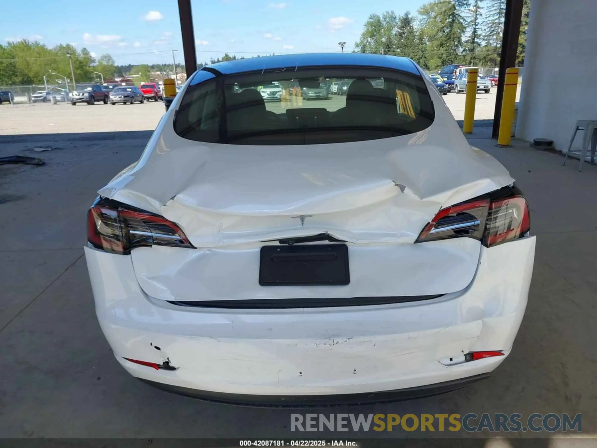 15 Photograph of a damaged car 5YJ3E1EA5PF610431 TESLA MODEL 3 2023