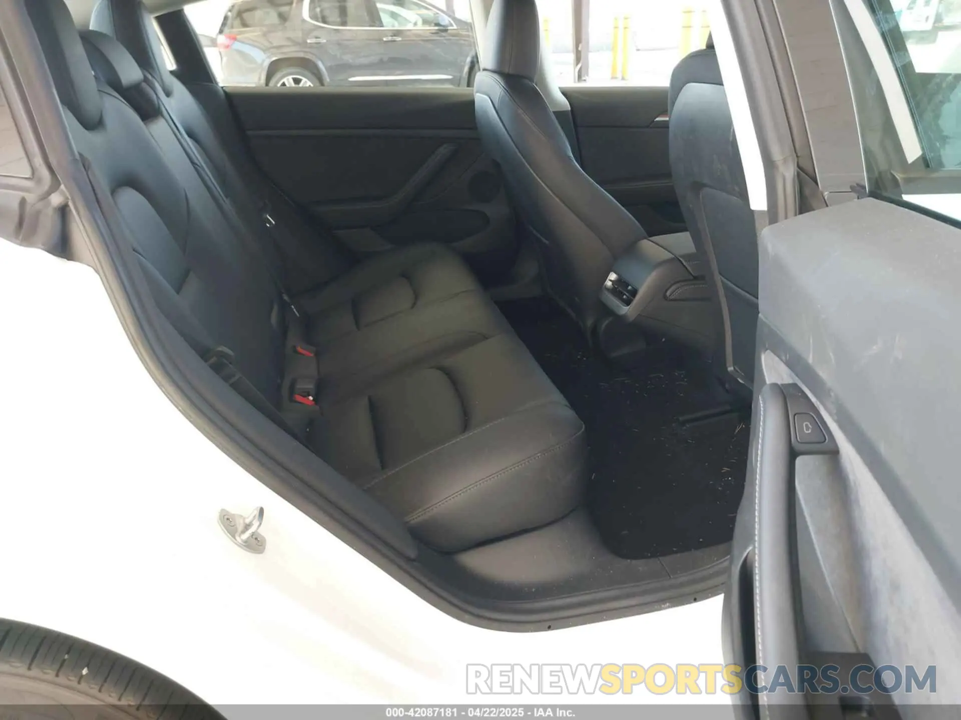 8 Photograph of a damaged car 5YJ3E1EA5PF610431 TESLA MODEL 3 2023