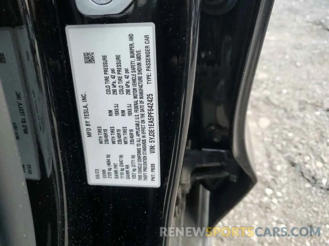 12 Photograph of a damaged car 5YJ3E1EA5PF642425 TESLA MODEL 3 2023