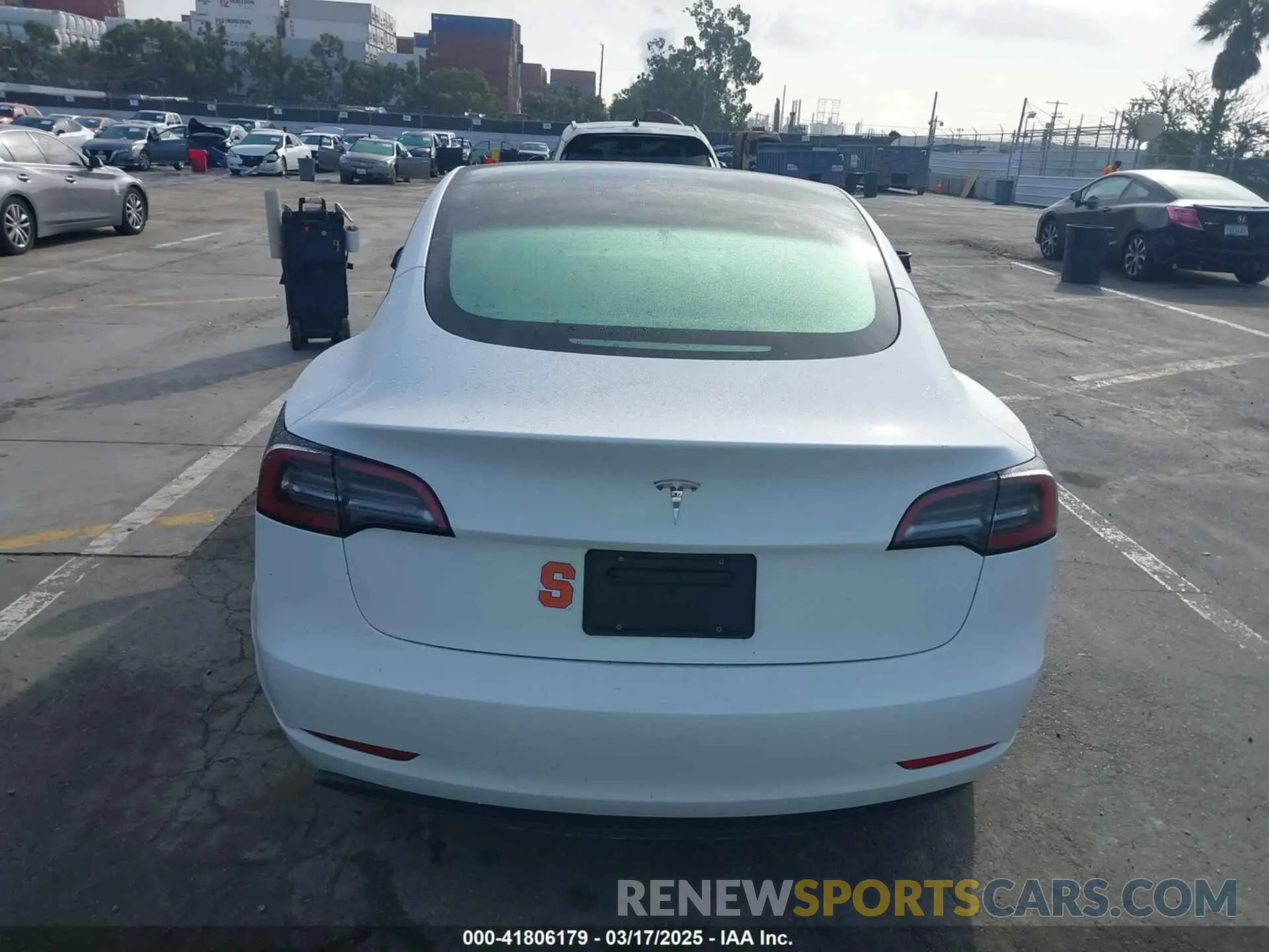 15 Photograph of a damaged car 5YJ3E1EA5PF646068 TESLA MODEL 3 2023