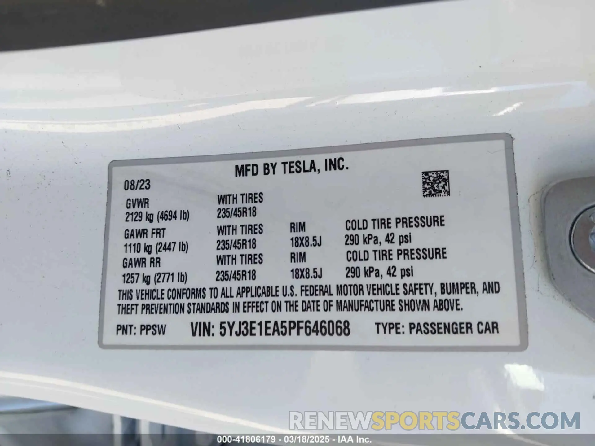 9 Photograph of a damaged car 5YJ3E1EA5PF646068 TESLA MODEL 3 2023
