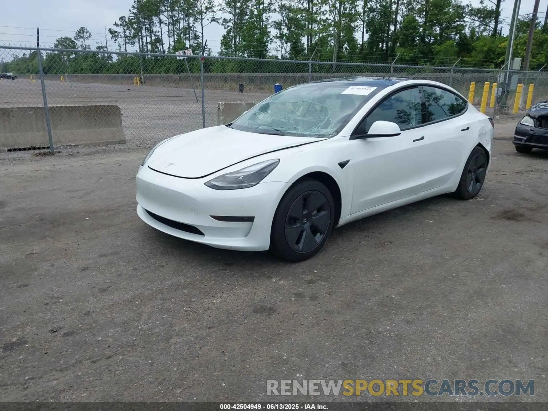 2 Photograph of a damaged car 5YJ3E1EA5PF663176 TESLA MODEL 3 2023