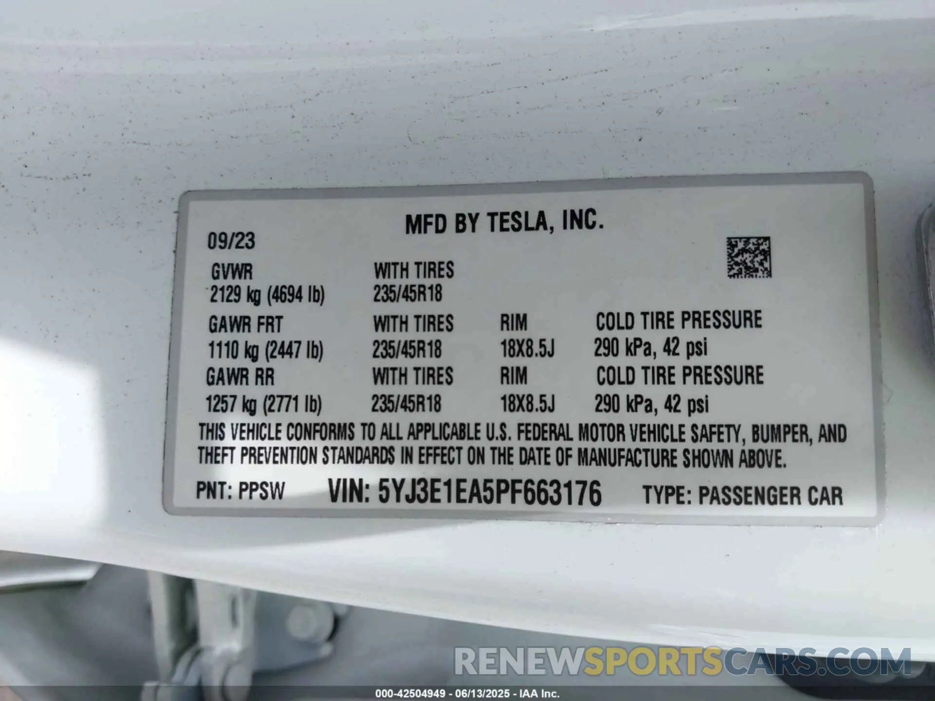 9 Photograph of a damaged car 5YJ3E1EA5PF663176 TESLA MODEL 3 2023