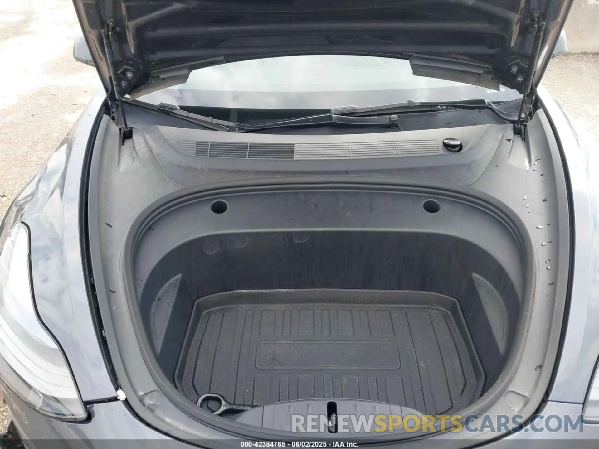 10 Photograph of a damaged car 5YJ3E1EA5PF676316 TESLA MODEL 3 2023
