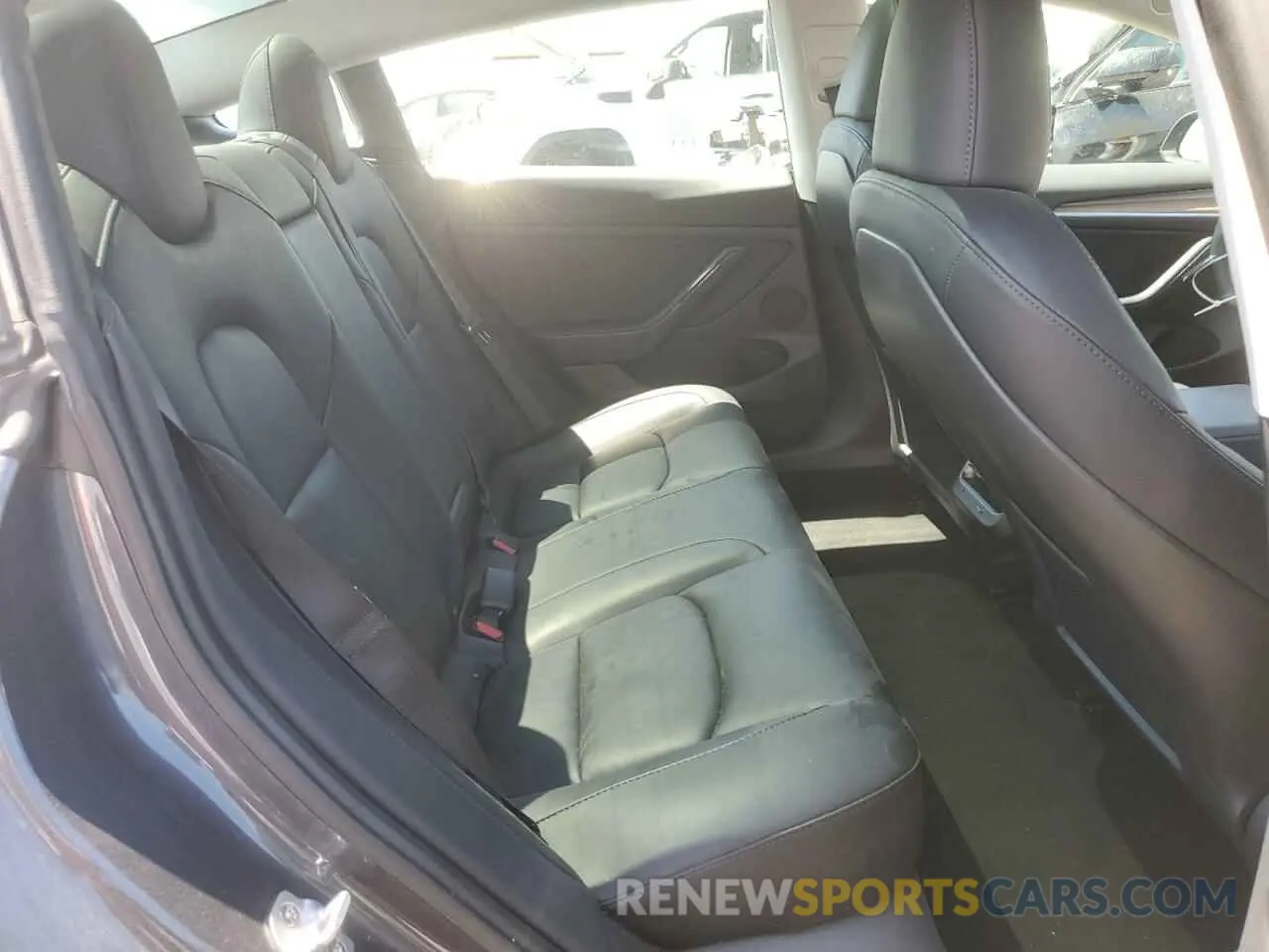 10 Photograph of a damaged car 5YJ3E1EA5PF683721 TESLA MODEL 3 2023