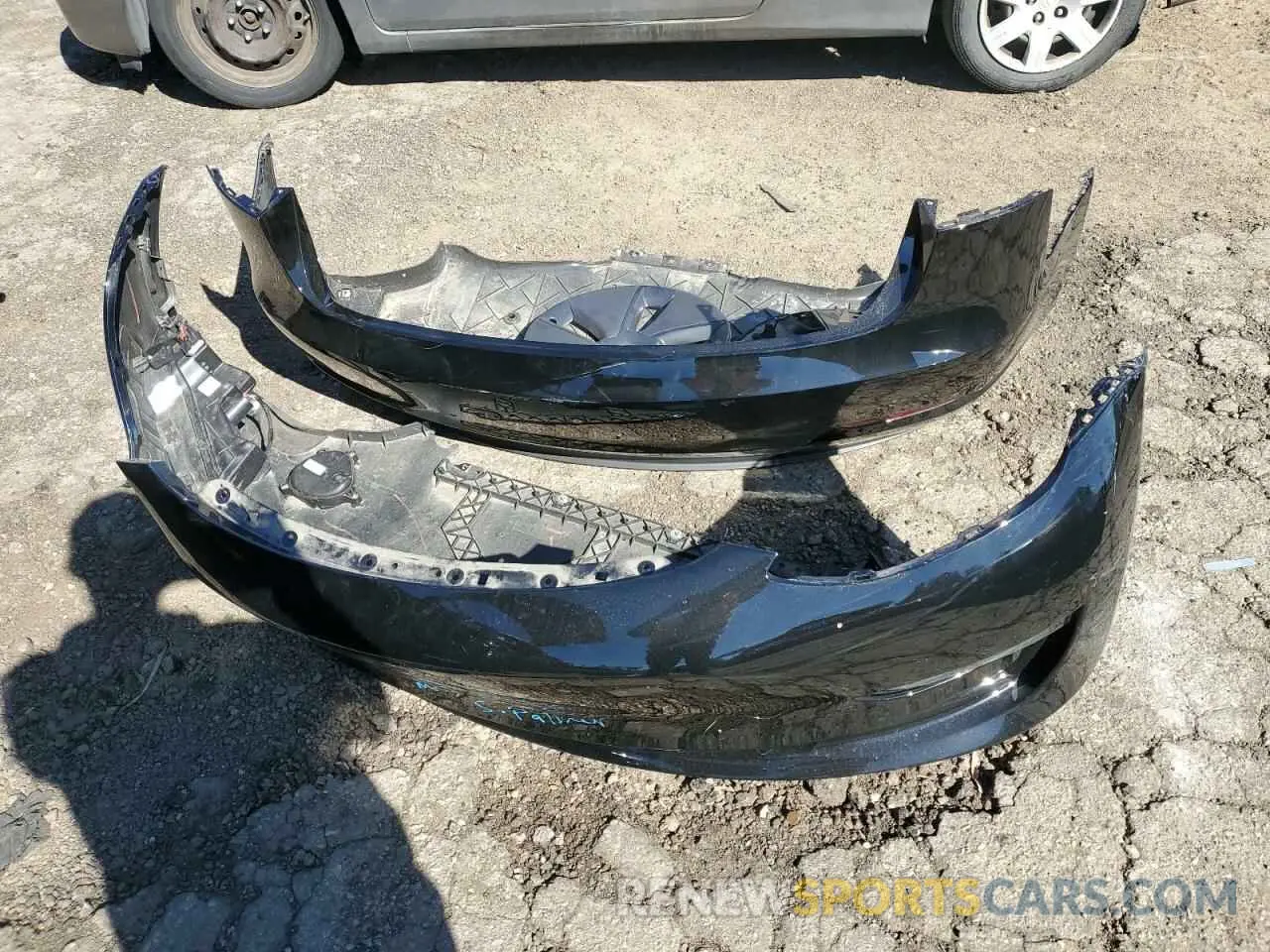 14 Photograph of a damaged car 5YJ3E1EA5PF687588 TESLA MODEL 3 2023