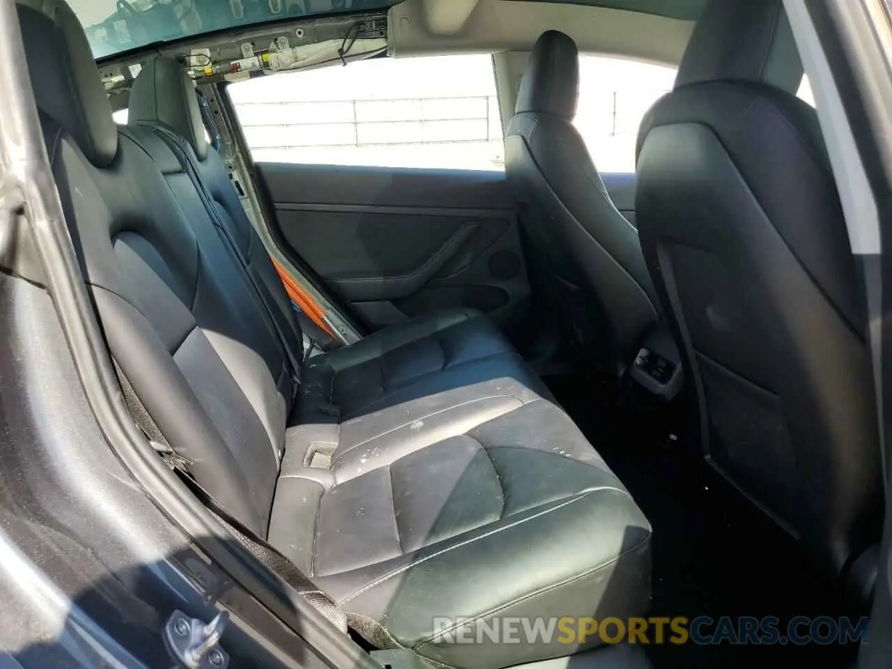 10 Photograph of a damaged car 5YJ3E1EA5PF697005 TESLA MODEL 3 2023