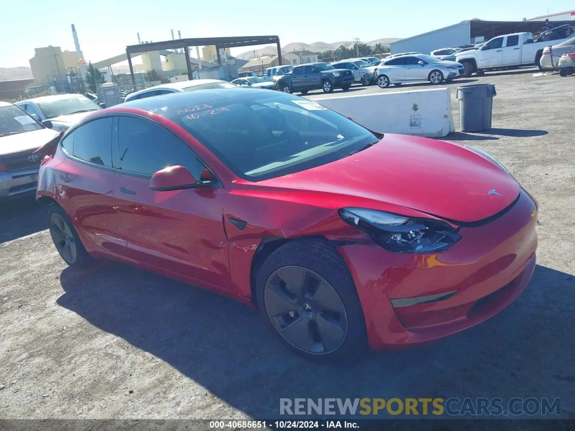 1 Photograph of a damaged car 5YJ3E1EA5PF697263 TESLA MODEL 3 2023