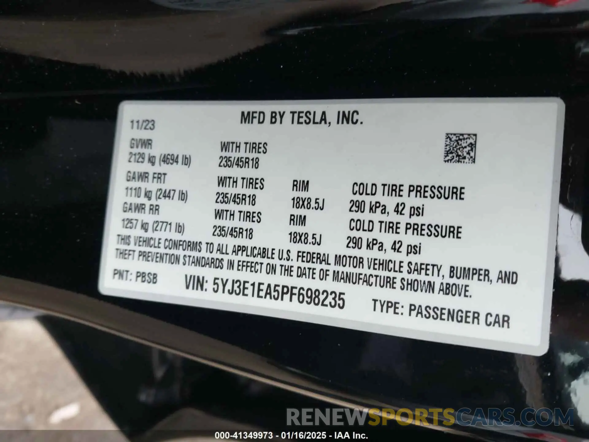 9 Photograph of a damaged car 5YJ3E1EA5PF698235 TESLA MODEL 3 2023