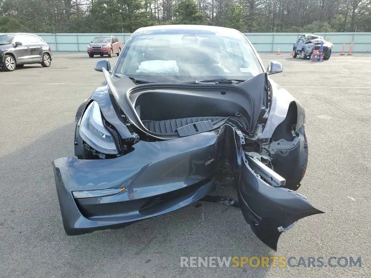 5 Photograph of a damaged car 5YJ3E1EA5PF708598 TESLA MODEL 3 2023