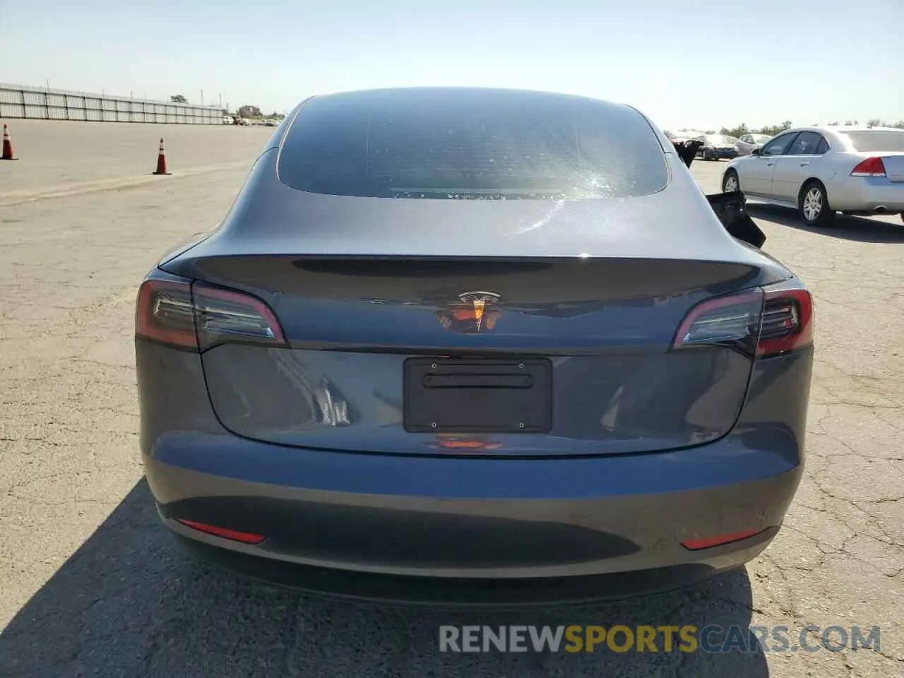 6 Photograph of a damaged car 5YJ3E1EA5PF712375 TESLA MODEL 3 2023