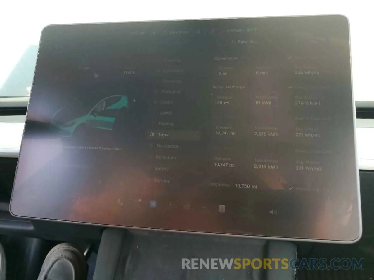 9 Photograph of a damaged car 5YJ3E1EA5PF712375 TESLA MODEL 3 2023