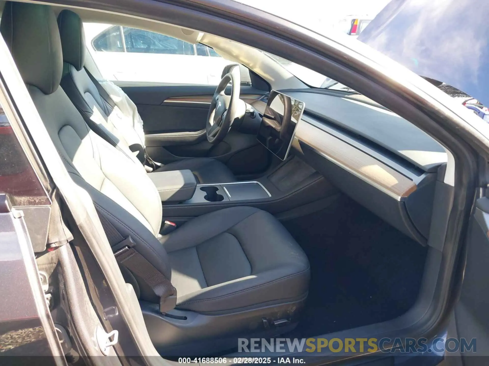 5 Photograph of a damaged car 5YJ3E1EA5PF714126 TESLA MODEL 3 2023
