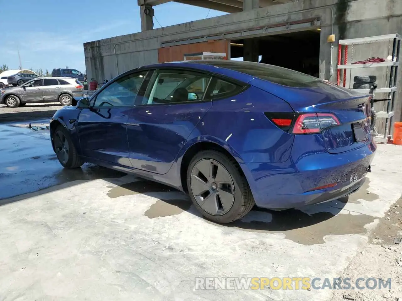 2 Photograph of a damaged car 5YJ3E1EA6PF385873 TESLA MODEL 3 2023