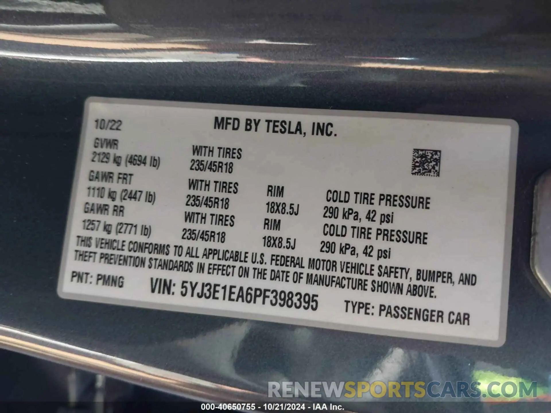 9 Photograph of a damaged car 5YJ3E1EA6PF398395 TESLA MODEL 3 2023