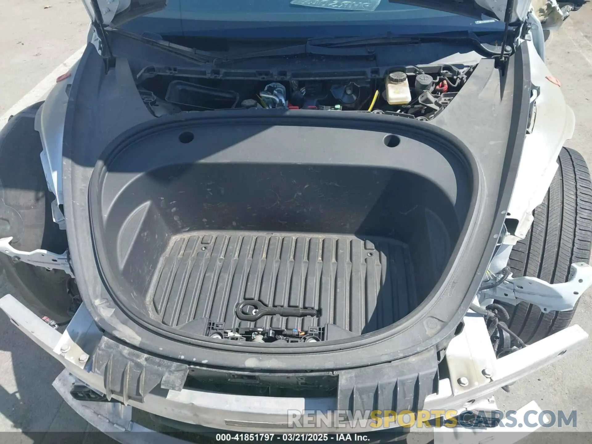 10 Photograph of a damaged car 5YJ3E1EA6PF405491 TESLA MODEL 3 2023