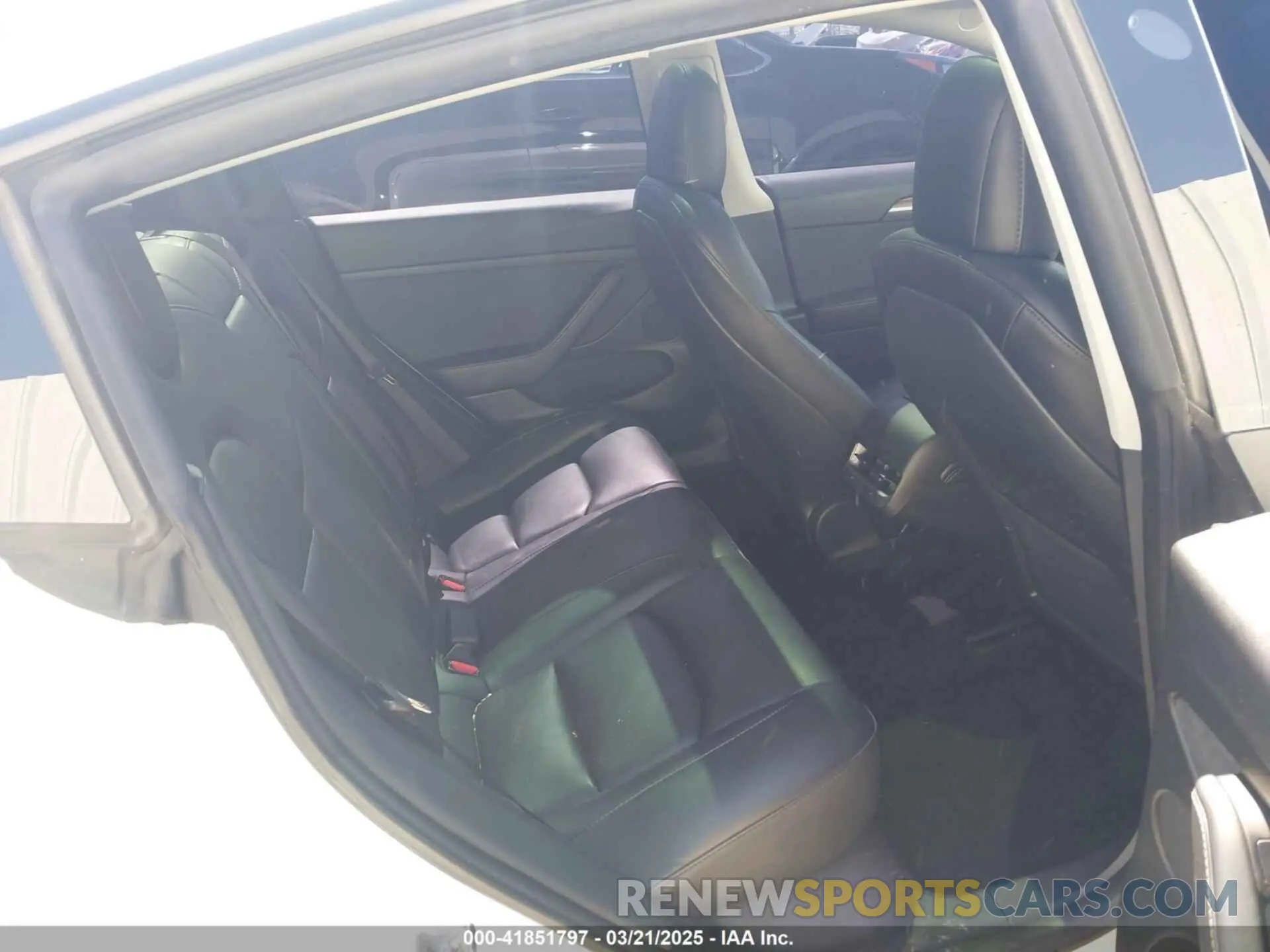 8 Photograph of a damaged car 5YJ3E1EA6PF405491 TESLA MODEL 3 2023