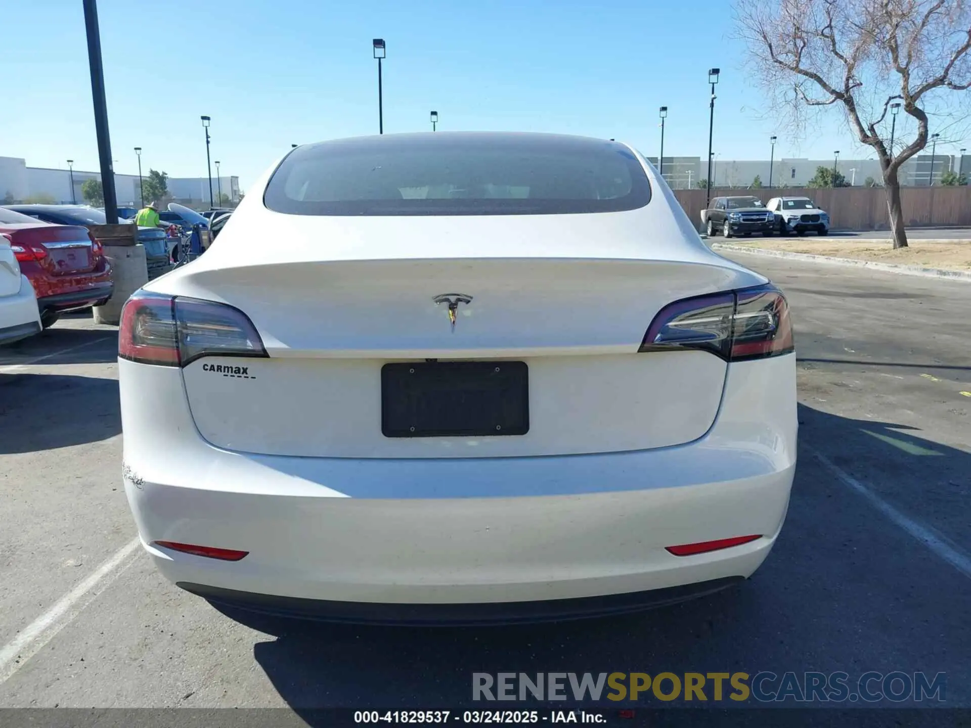 15 Photograph of a damaged car 5YJ3E1EA6PF411940 TESLA MODEL 3 2023
