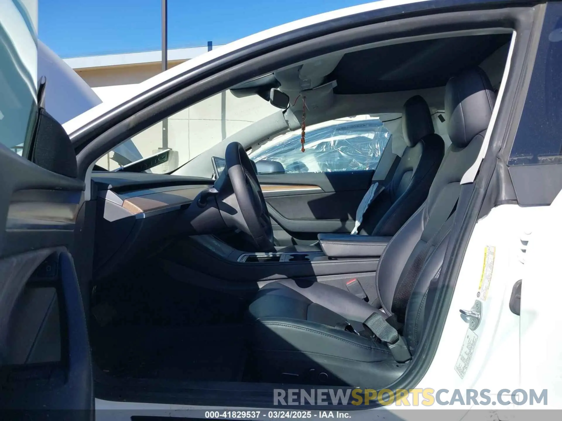 5 Photograph of a damaged car 5YJ3E1EA6PF411940 TESLA MODEL 3 2023