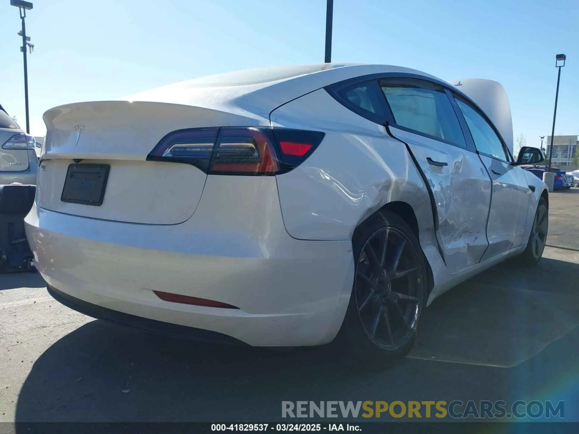 6 Photograph of a damaged car 5YJ3E1EA6PF411940 TESLA MODEL 3 2023