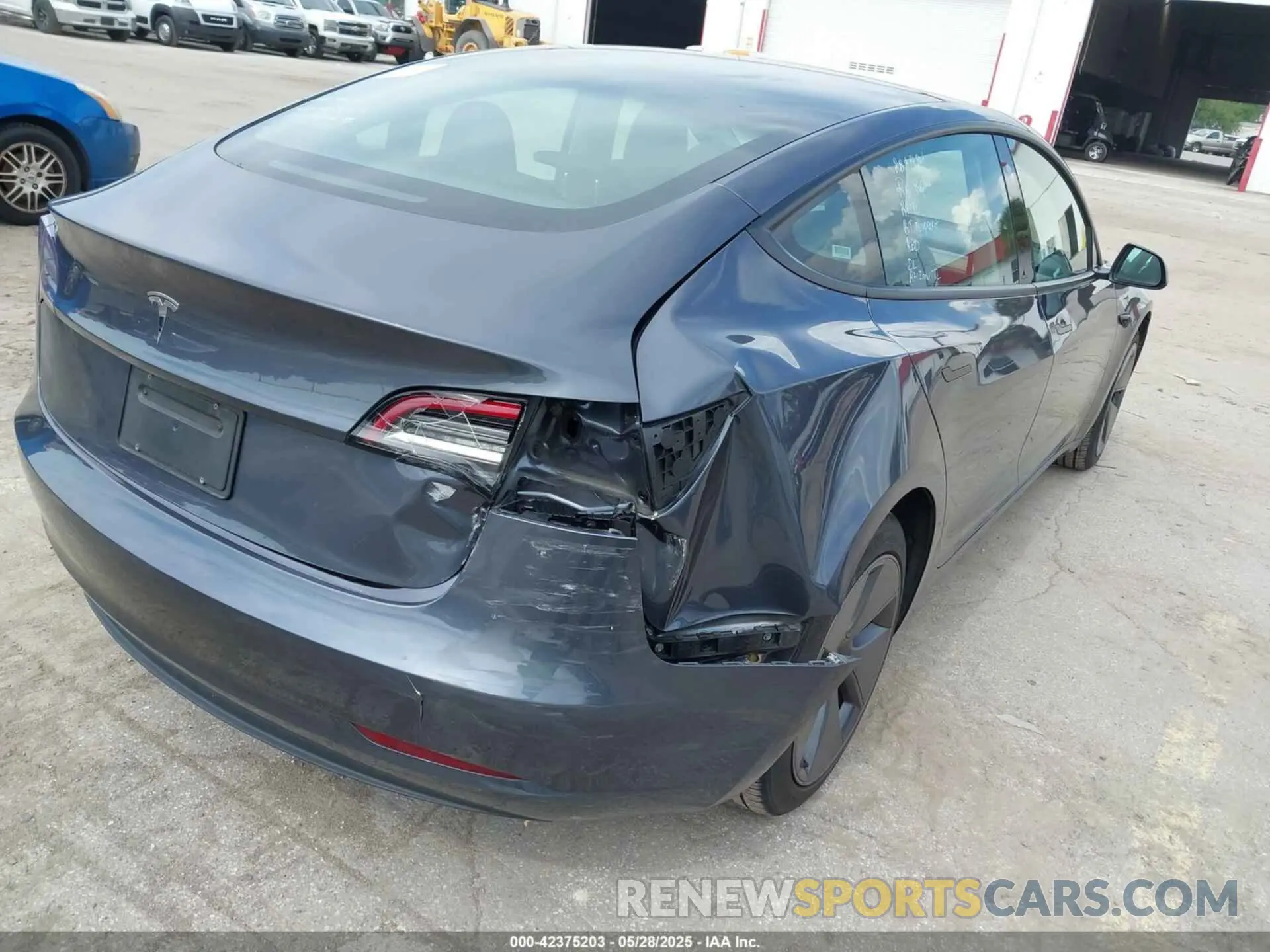 6 Photograph of a damaged car 5YJ3E1EA6PF435672 TESLA MODEL 3 2023