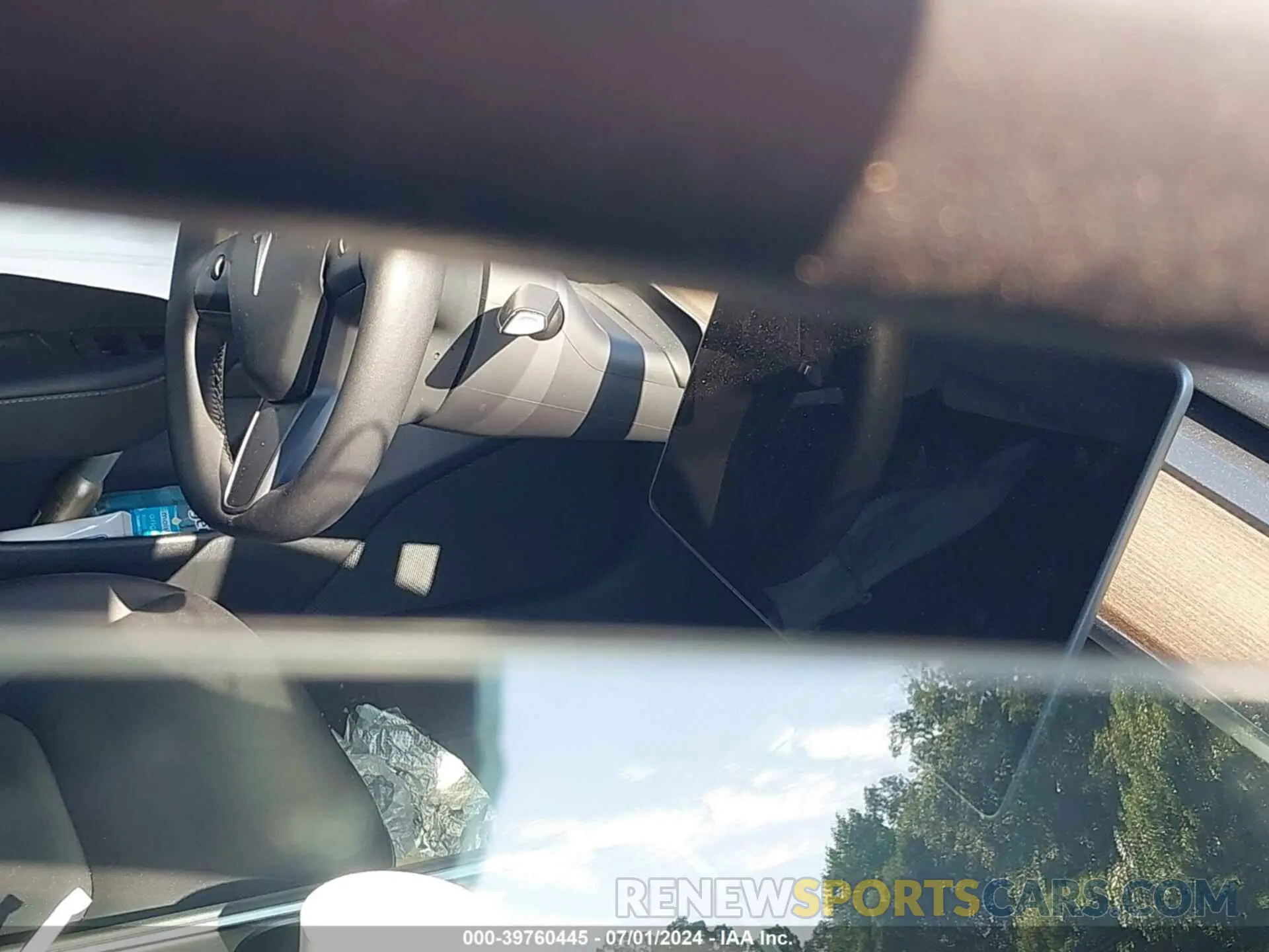 17 Photograph of a damaged car 5YJ3E1EA6PF436014 TESLA MODEL 3 2023