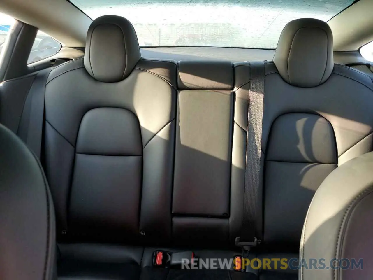 10 Photograph of a damaged car 5YJ3E1EA6PF436689 TESLA MODEL 3 2023