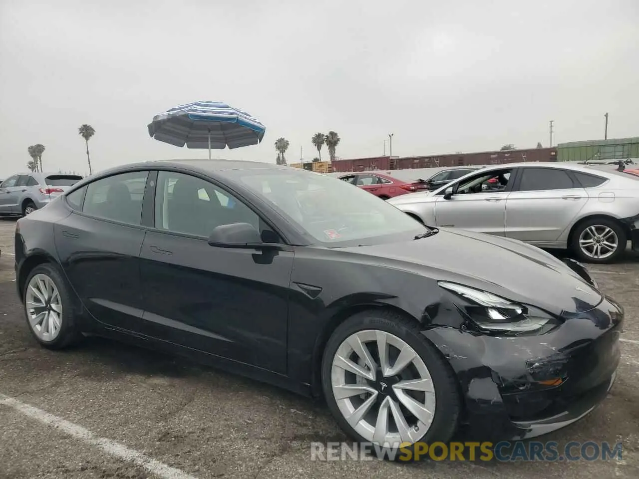 4 Photograph of a damaged car 5YJ3E1EA6PF439270 TESLA MODEL 3 2023