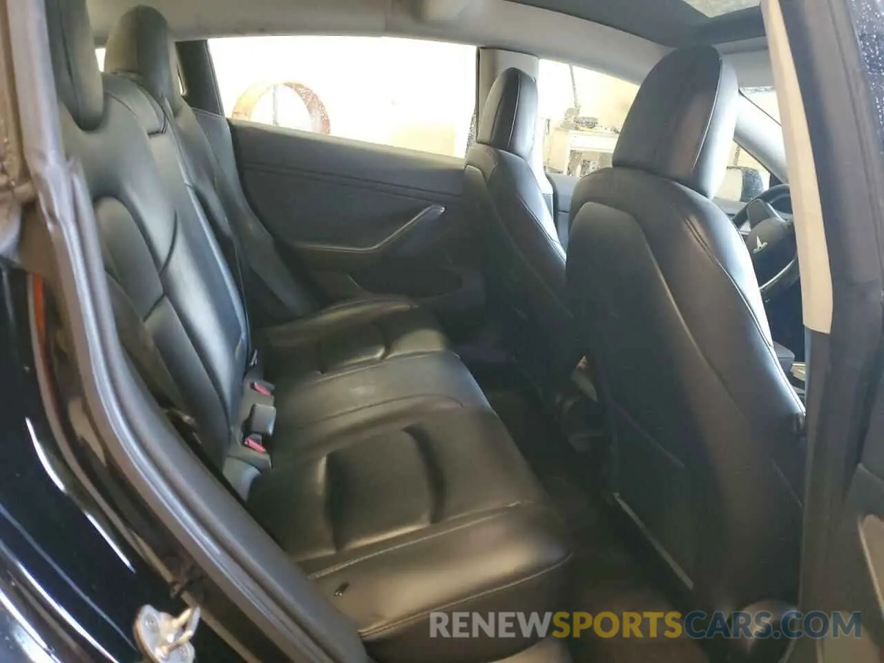 10 Photograph of a damaged car 5YJ3E1EA6PF439351 TESLA MODEL 3 2023