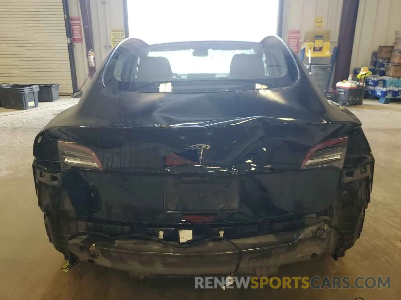 6 Photograph of a damaged car 5YJ3E1EA6PF439351 TESLA MODEL 3 2023