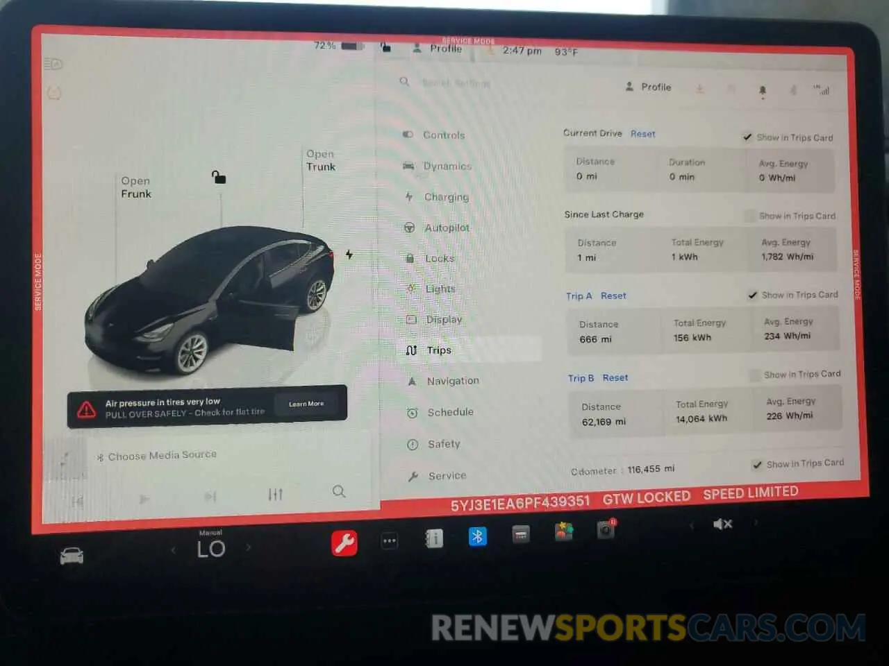 9 Photograph of a damaged car 5YJ3E1EA6PF439351 TESLA MODEL 3 2023