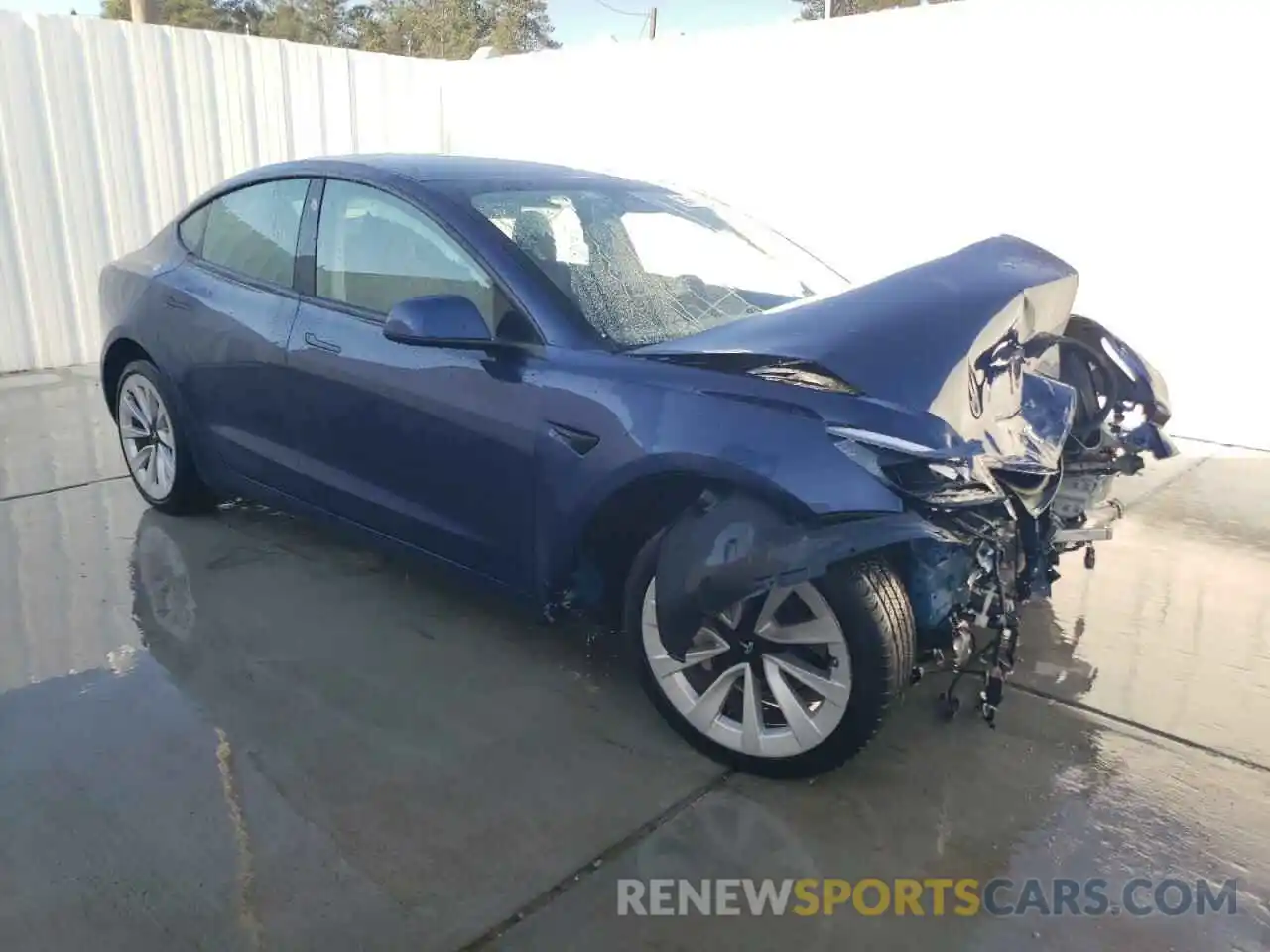 4 Photograph of a damaged car 5YJ3E1EA6PF450740 TESLA MODEL 3 2023