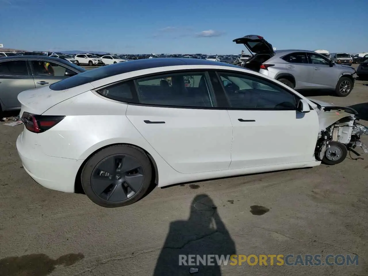 3 Photograph of a damaged car 5YJ3E1EA6PF452973 TESLA MODEL 3 2023